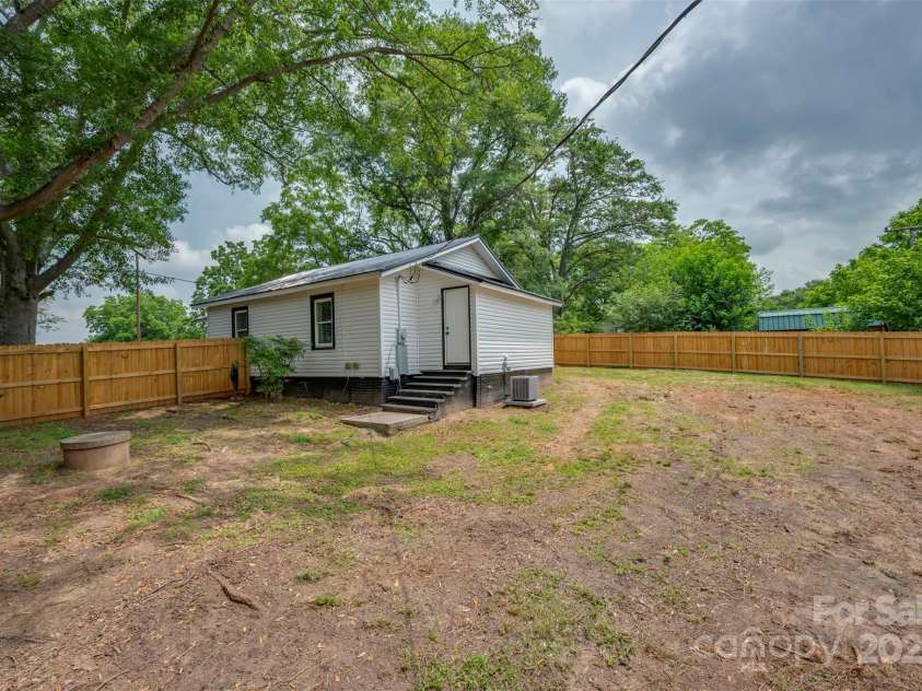 516 Boss Moore Road, Ellenboro, NC 28040.  MLS# CAR4267887, YatesRealty ID 18337. 