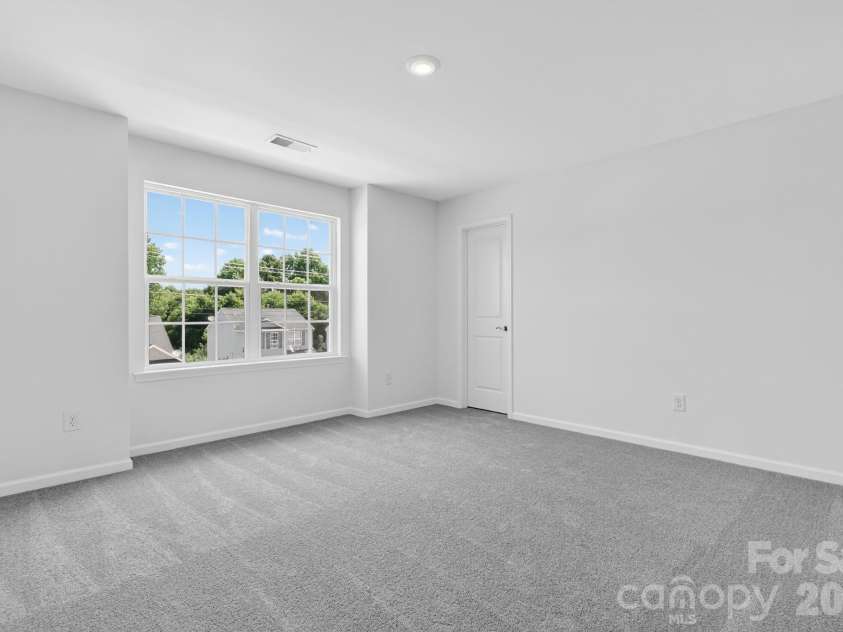 9443 Old Dowd Road, Charlotte, NC 28214.  MLS# CAR4401393, YatesRealty ID 18338. 