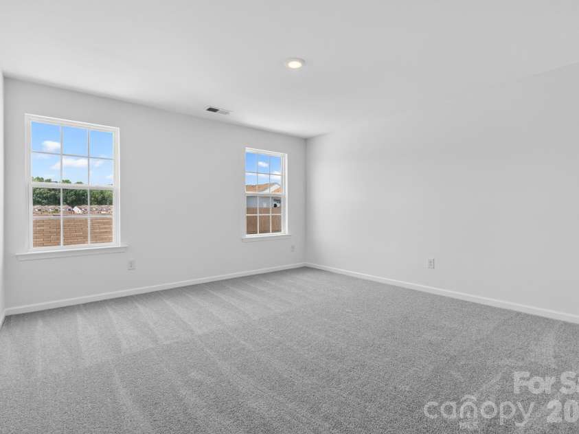 9443 Old Dowd Road, Charlotte, NC 28214.  MLS# CAR4401393, YatesRealty ID 18338. 