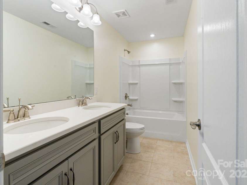 4028 Woodsmill Road, Fort Mill, SC 29707.  MLS# CAR4258934, YatesRealty ID 18339. 