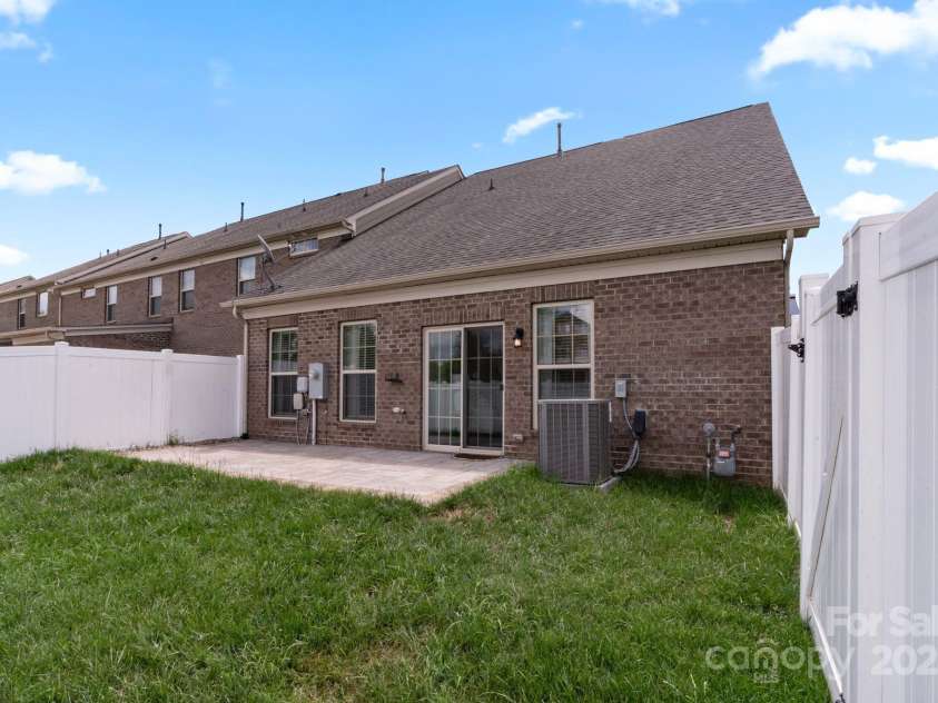 4028 Woodsmill Road, Fort Mill, SC 29707.  MLS# CAR4258934, YatesRealty ID 18339. 
