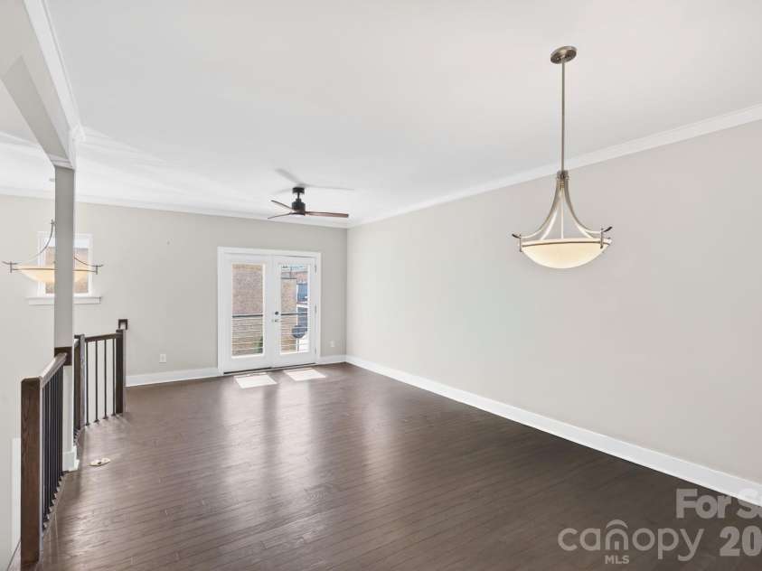 15036 New Amsterdam Lane, Charlotte, NC 28204.  MLS# CAR4367644, YatesRealty ID 18341. 