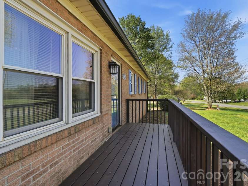 2985 Nc 10 Highway, Conover, NC 28613.  MLS# CAR4362656, YatesRealty ID 18342. 