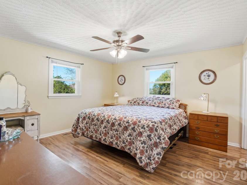 2985 Nc 10 Highway, Conover, NC 28613.  MLS# CAR4362656, YatesRealty ID 18342. 