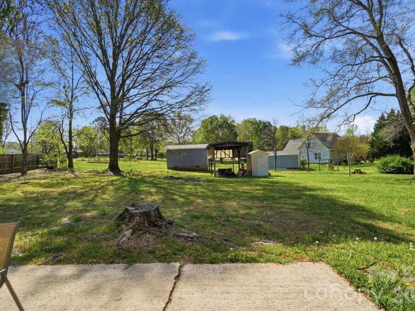 2985 Nc 10 Highway, Conover, NC 28613.  MLS# CAR4362656, YatesRealty ID 18342. 