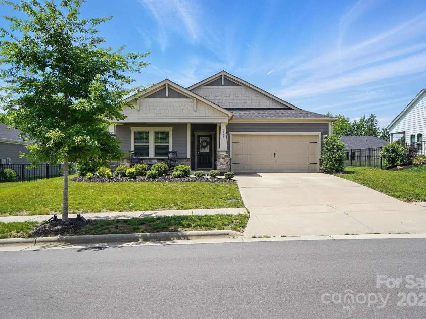 3833 Isenhour Road, Kannapolis, NC 28081.  MLS# CAR4259741, YatesRealty ID 18342. 