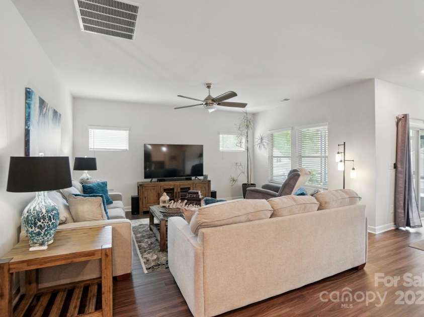 3833 Isenhour Road, Kannapolis, NC 28081.  MLS# CAR4259741, YatesRealty ID 18342. 