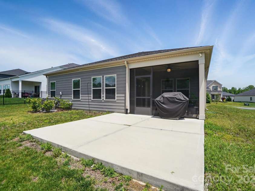 3833 Isenhour Road, Kannapolis, NC 28081.  MLS# CAR4259741, YatesRealty ID 18342. 