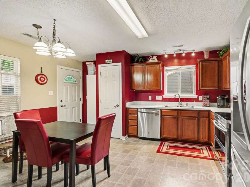 3806 Crimson Wing Drive, Indian Trail, NC 28079.  MLS# CAR4368517, YatesRealty ID 18343. 