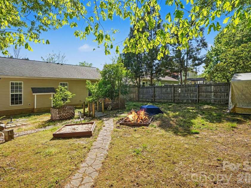 3806 Crimson Wing Drive, Indian Trail, NC 28079.  MLS# CAR4368517, YatesRealty ID 18343. 