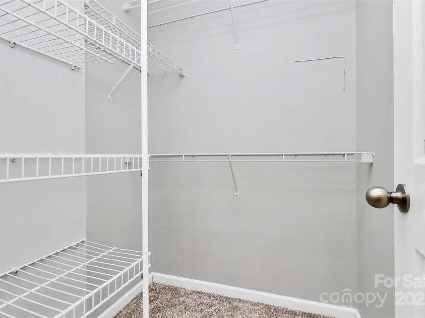 1922 Decatur Court, Charlotte, NC 28213.  MLS# CAR4267117, YatesRealty ID 18344. 