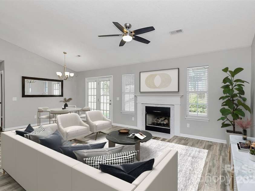 1922 Decatur Court, Charlotte, NC 28213.  MLS# CAR4267117, YatesRealty ID 18344. Virtually Staged