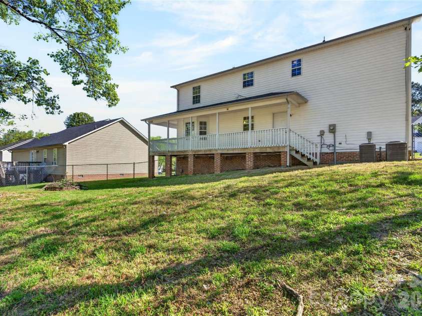 7 Collin Lane, Thomasville, NC 27360.  MLS# CAR4369183, YatesRealty ID 18344. Backyard 