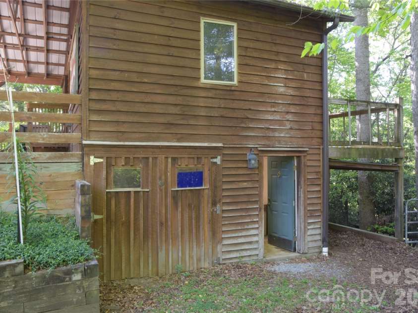 344 Mills River Road, Mills River, NC 28759.  MLS# CAR4374201, YatesRealty ID 18346. 