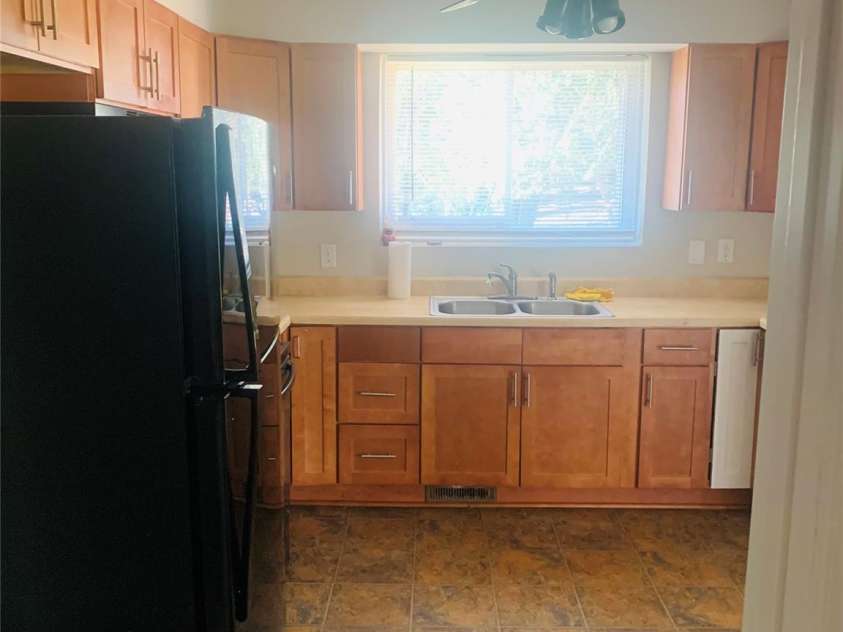 1211 Campus Street, Charlotte, NC 28216.  MLS# CAR4268687, YatesRealty ID 18348. 