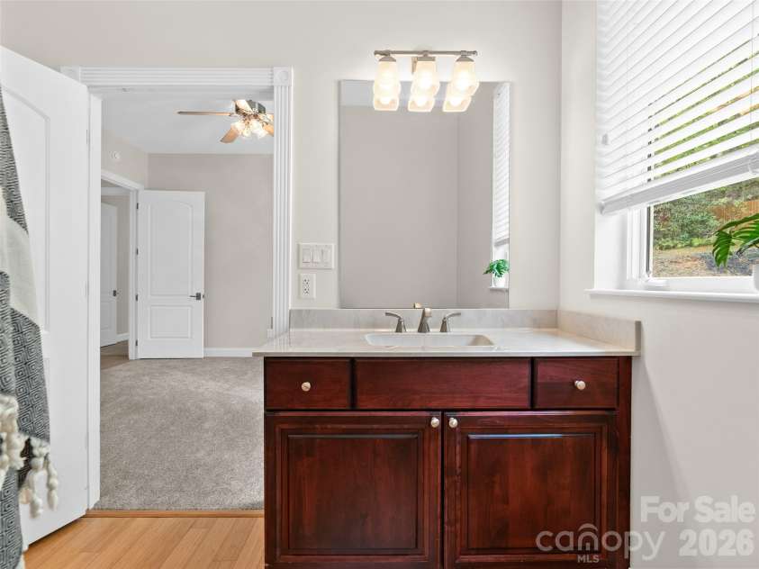 16 Chickadee Lane, Fairview, NC 28730.  MLS# CAR4375126, YatesRealty ID 18349. 