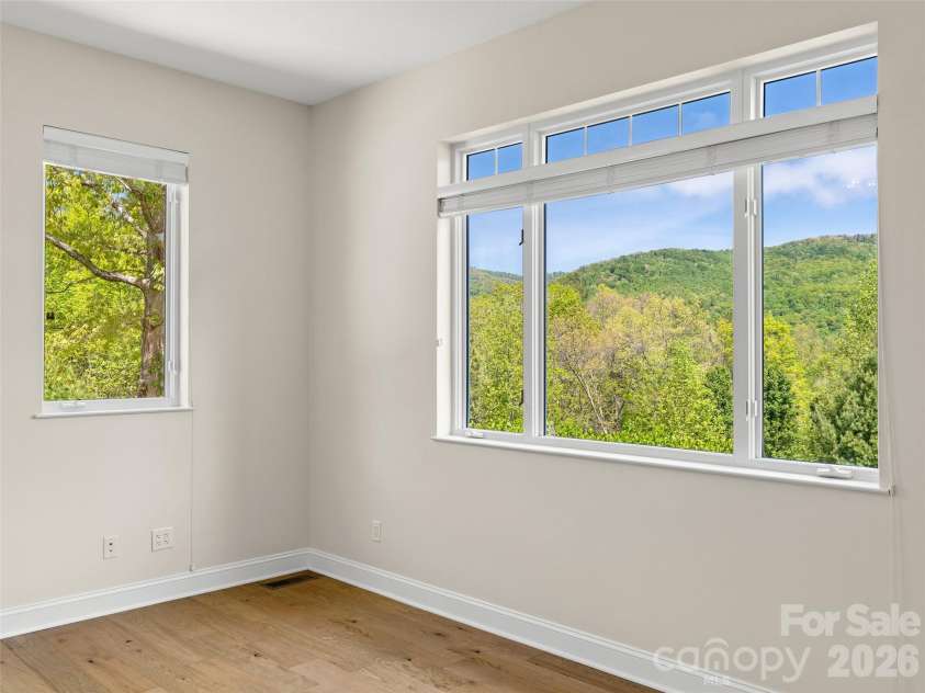16 Chickadee Lane, Fairview, NC 28730.  MLS# CAR4375126, YatesRealty ID 18349. And views