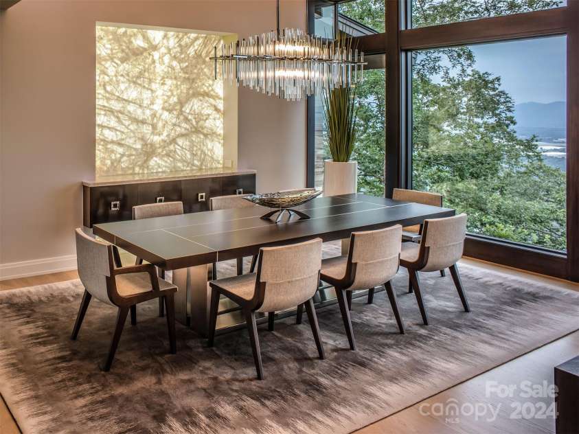 515 Cloud Top Way, Arden, NC 28704.  MLS# CAR4177240, YatesRealty ID 1835. Dining Area