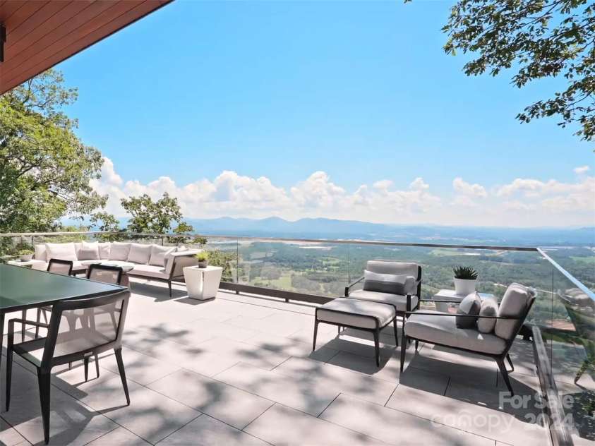 515 Cloud Top Way, Arden, NC 28704.  MLS# CAR4177240, YatesRealty ID 1835. Upper Terrace