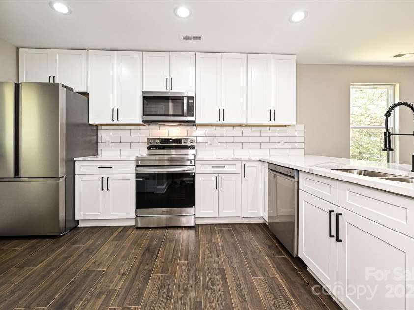 446 Mint Street, Rock Hill, SC 29730.  MLS# CAR4268489, YatesRealty ID 18350. 