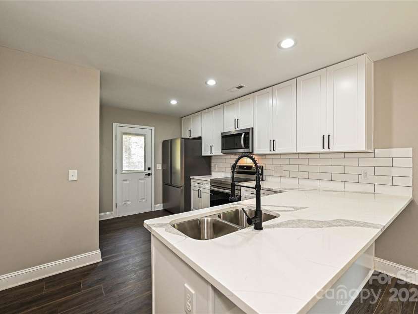 446 Mint Street, Rock Hill, SC 29730.  MLS# CAR4268489, YatesRealty ID 18350. 