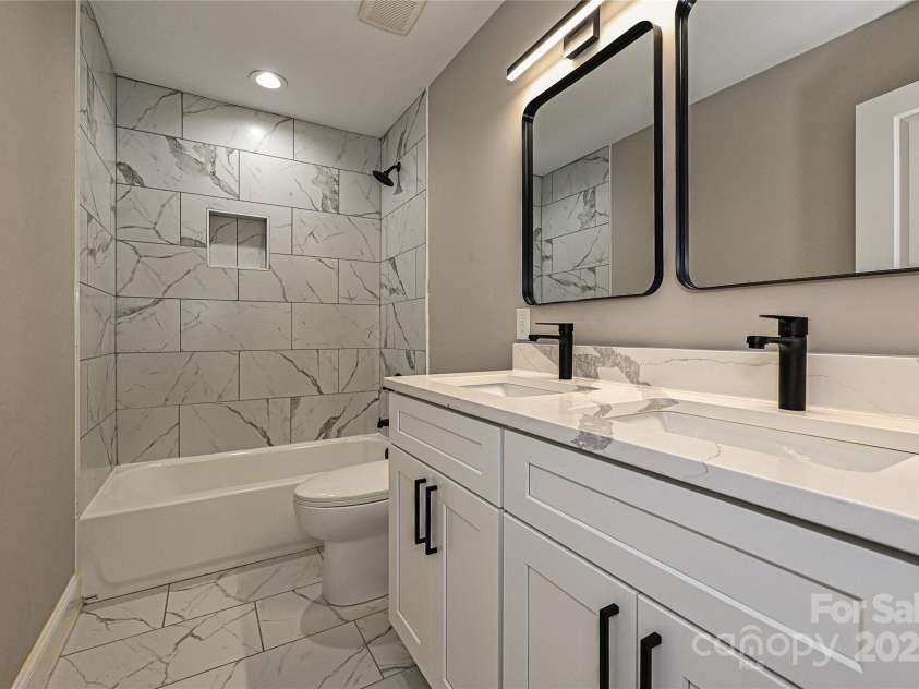 446 Mint Street, Rock Hill, SC 29730.  MLS# CAR4268489, YatesRealty ID 18350. 