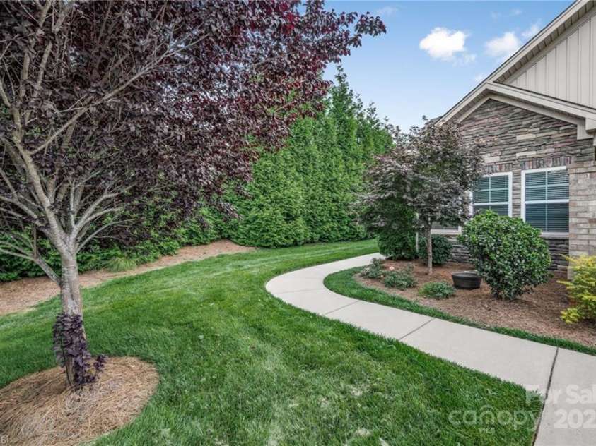 202 Watchtower Court, Winston Salem, NC 27127.  MLS# CAR4268660, YatesRealty ID 18351. 