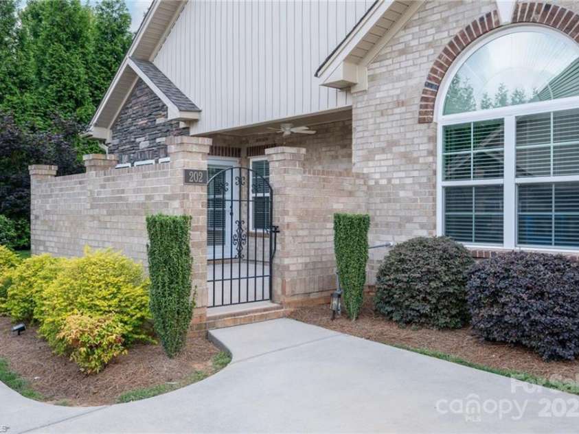 202 Watchtower Court, Winston Salem, NC 27127.  MLS# CAR4268660, YatesRealty ID 18351. 