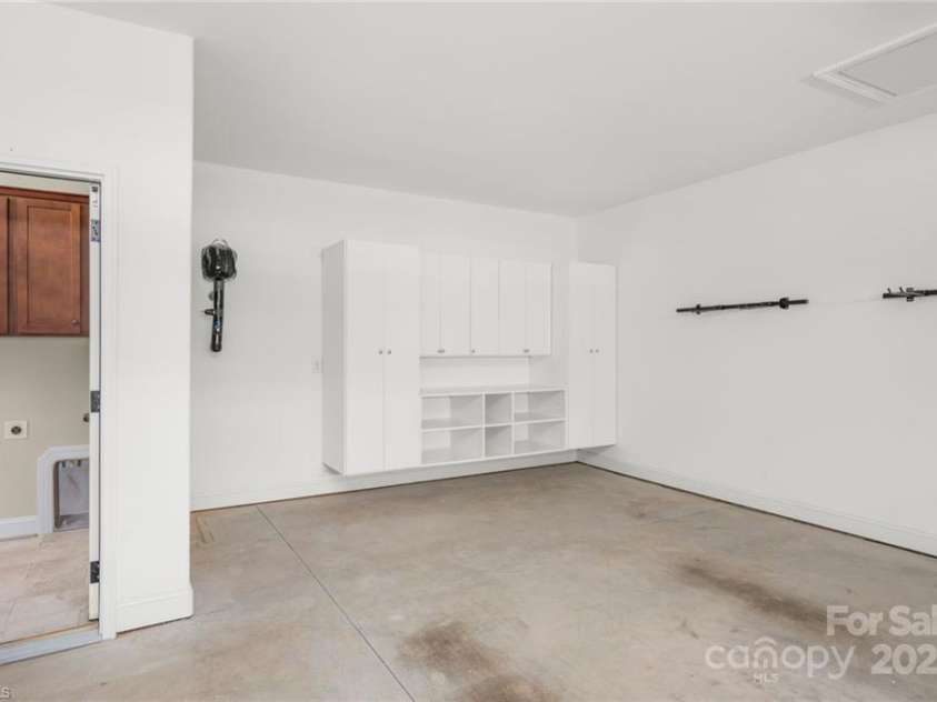 202 Watchtower Court, Winston Salem, NC 27127.  MLS# CAR4268660, YatesRealty ID 18351. 