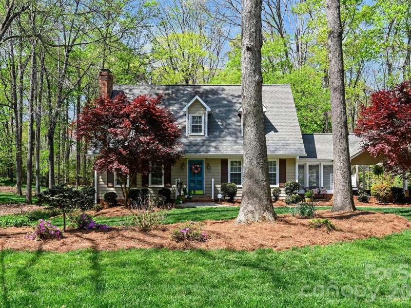 2511 Heritage Circle, Statesville, NC 28625.  MLS# CAR4328424, YatesRealty ID 18351. 