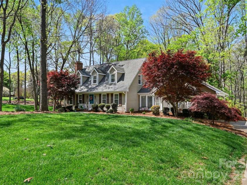 2511 Heritage Circle, Statesville, NC 28625.  MLS# CAR4328424, YatesRealty ID 18351. 