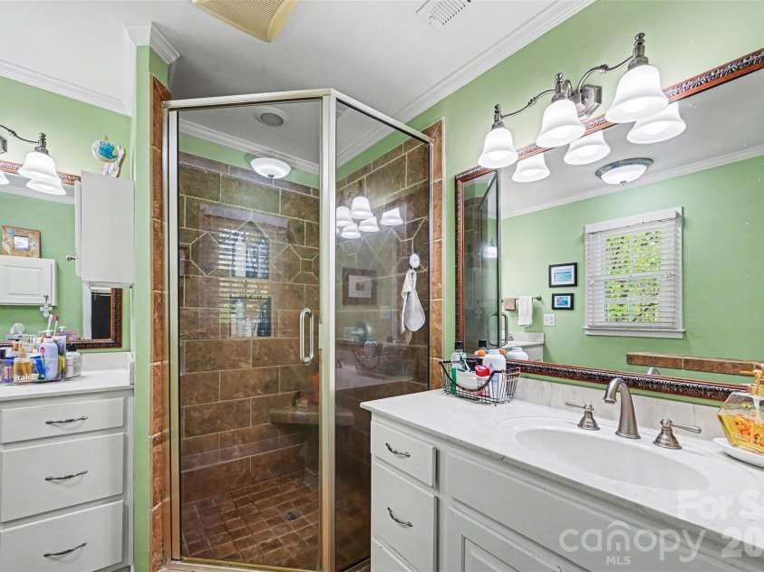 2511 Heritage Circle, Statesville, NC 28625.  MLS# CAR4328424, YatesRealty ID 18351. 