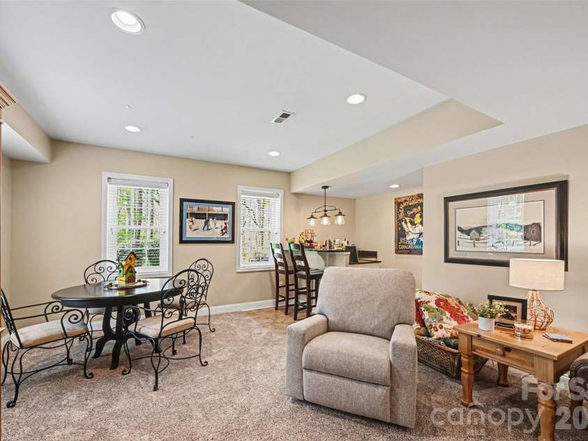 2511 Heritage Circle, Statesville, NC 28625.  MLS# CAR4328424, YatesRealty ID 18351. 