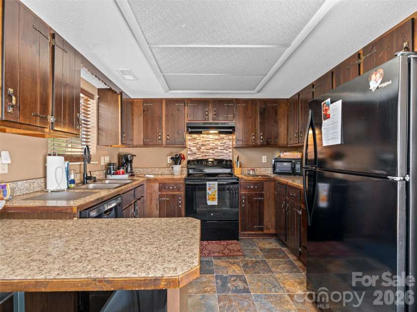 174 Pleasant Ridge, Maggie Valley, NC 28751.  MLS# CAR4349754, YatesRealty ID 18353. 