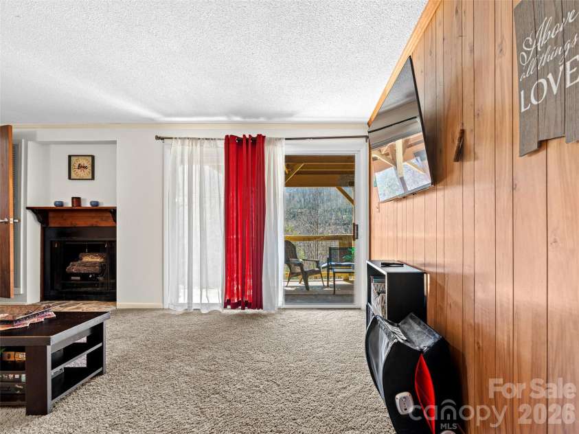 174 Pleasant Ridge, Maggie Valley, NC 28751.  MLS# CAR4349754, YatesRealty ID 18353. 