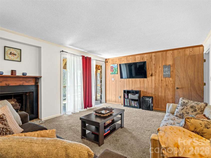 174 Pleasant Ridge, Maggie Valley, NC 28751.  MLS# CAR4349754, YatesRealty ID 18353. 