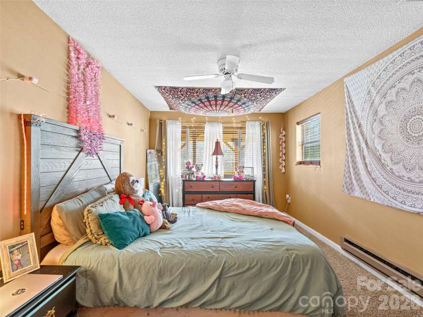 174 Pleasant Ridge, Maggie Valley, NC 28751.  MLS# CAR4349754, YatesRealty ID 18353. 