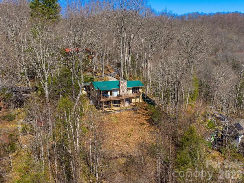 174 Pleasant Ridge, Maggie Valley, NC 28751.  MLS# CAR4349754, YatesRealty ID 18353. 