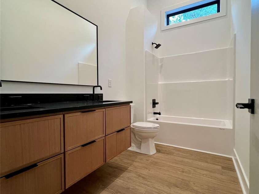 908 Apex Drive, Albemarle, NC 28001.  MLS# CAR4268811, YatesRealty ID 18354. 2nd Floor Bathroom