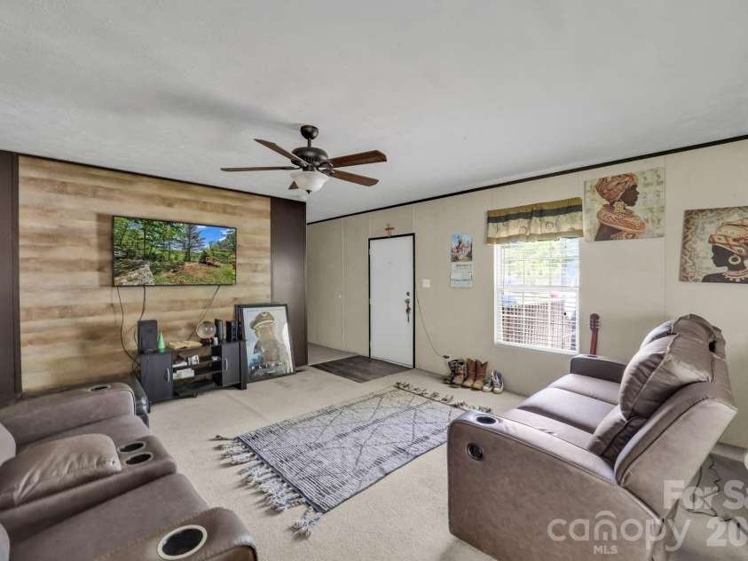 30 Little Rock Road, Newland, NC 28657.  MLS# CAR4377605, YatesRealty ID 18355. Interior unit 11- Park owned