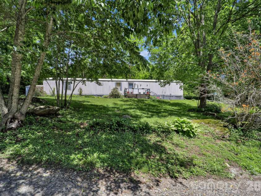 30 Little Rock Road, Newland, NC 28657.  MLS# CAR4377605, YatesRealty ID 18355. Tenant owned unit
