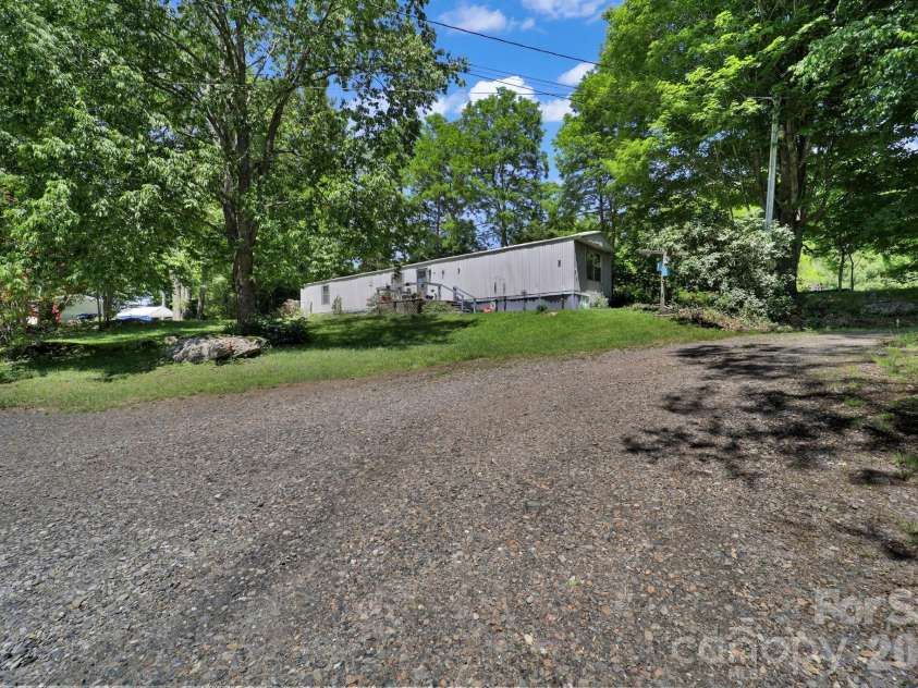 30 Little Rock Road, Newland, NC 28657.  MLS# CAR4377605, YatesRealty ID 18355. Tenant owned unit