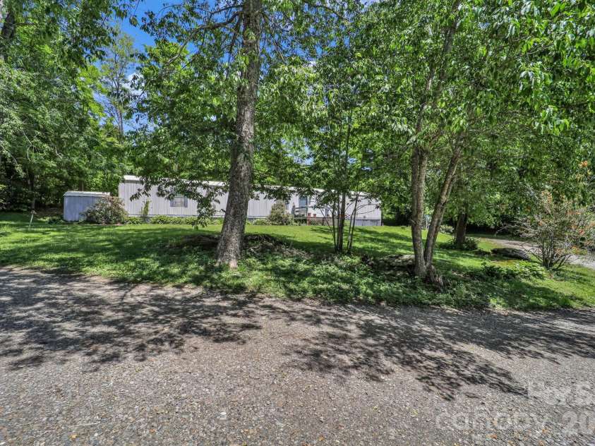 30 Little Rock Road, Newland, NC 28657.  MLS# CAR4377605, YatesRealty ID 18355. Tenant owned unit