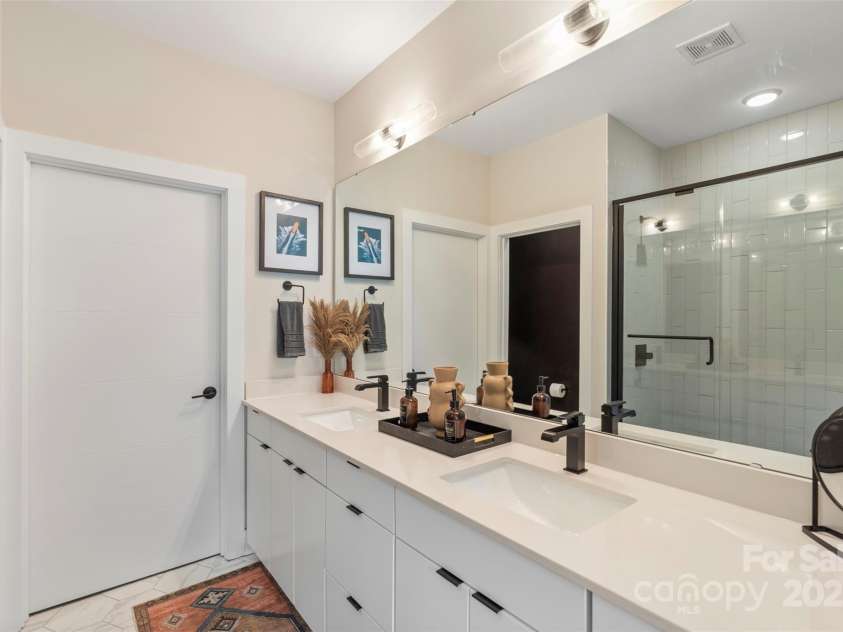 4520 Radler Court, Charlotte, NC 28217.  MLS# CAR4264934, YatesRealty ID 18355. 
