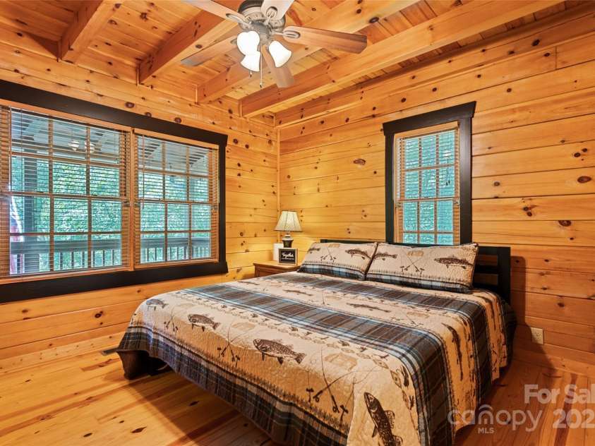 115 Serendipity Lane, Waynesville, NC 28785.  MLS# CAR4265362, YatesRealty ID 18356. 