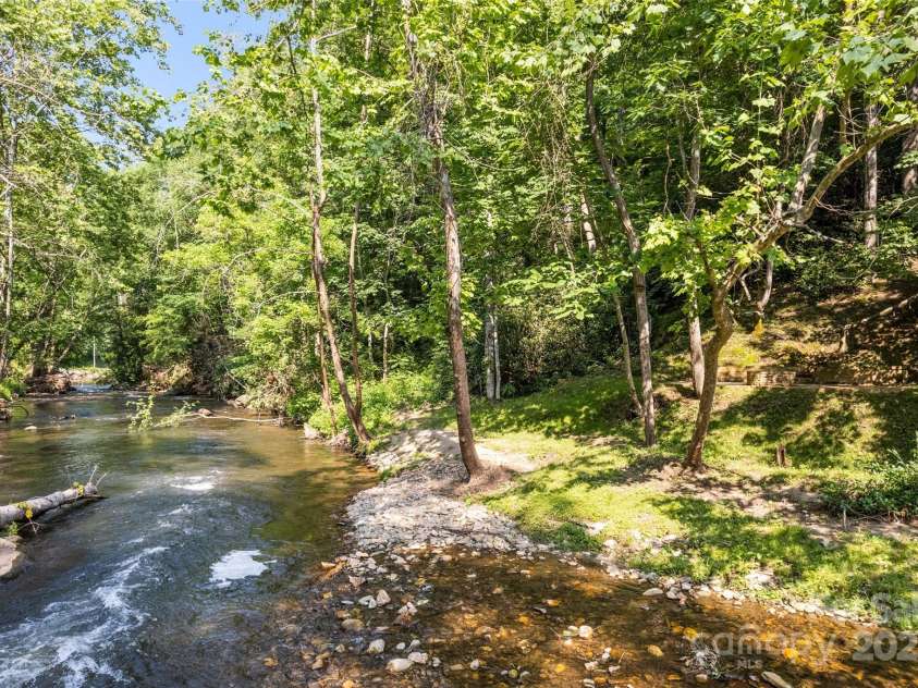 115 Serendipity Lane, Waynesville, NC 28785.  MLS# CAR4265362, YatesRealty ID 18356. 
