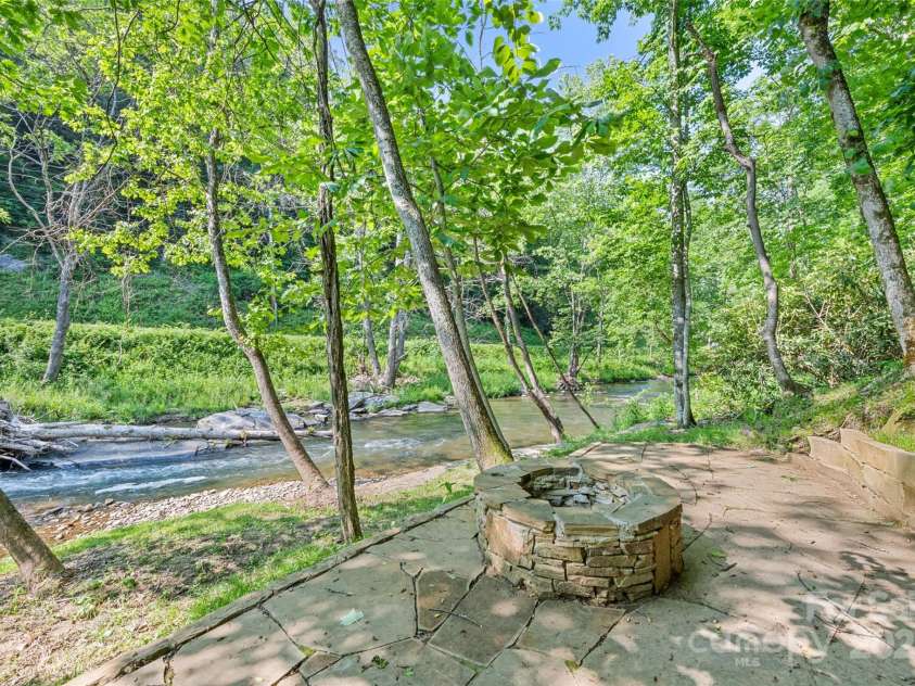 115 Serendipity Lane, Waynesville, NC 28785.  MLS# CAR4265362, YatesRealty ID 18356. 