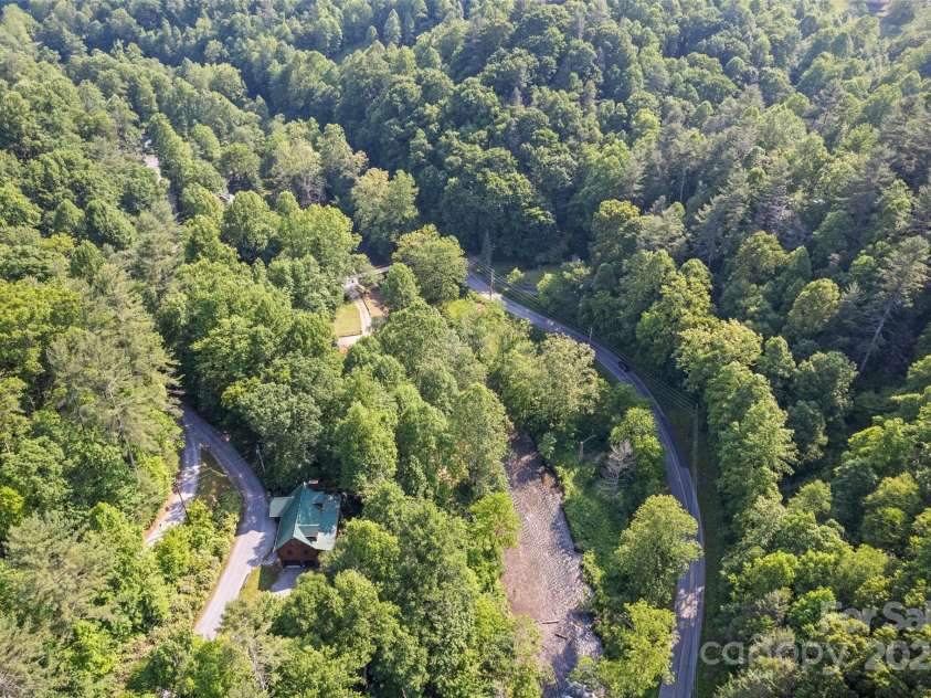 115 Serendipity Lane, Waynesville, NC 28785.  MLS# CAR4265362, YatesRealty ID 18356. 
