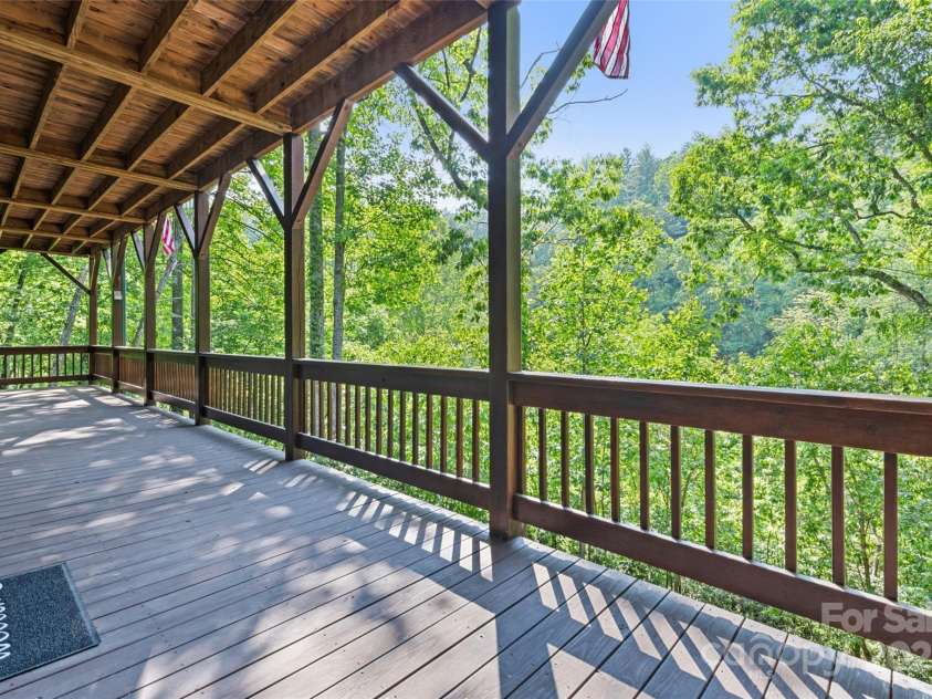 115 Serendipity Lane, Waynesville, NC 28785.  MLS# CAR4265362, YatesRealty ID 18356. 