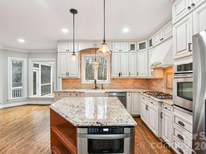 13003 Darby Chase Drive, Charlotte, NC 28277.  MLS# CAR4355354, YatesRealty ID 18356. 
